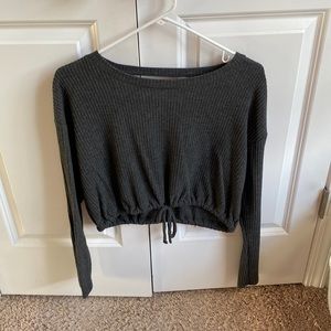 Long sleeve cropped shirt